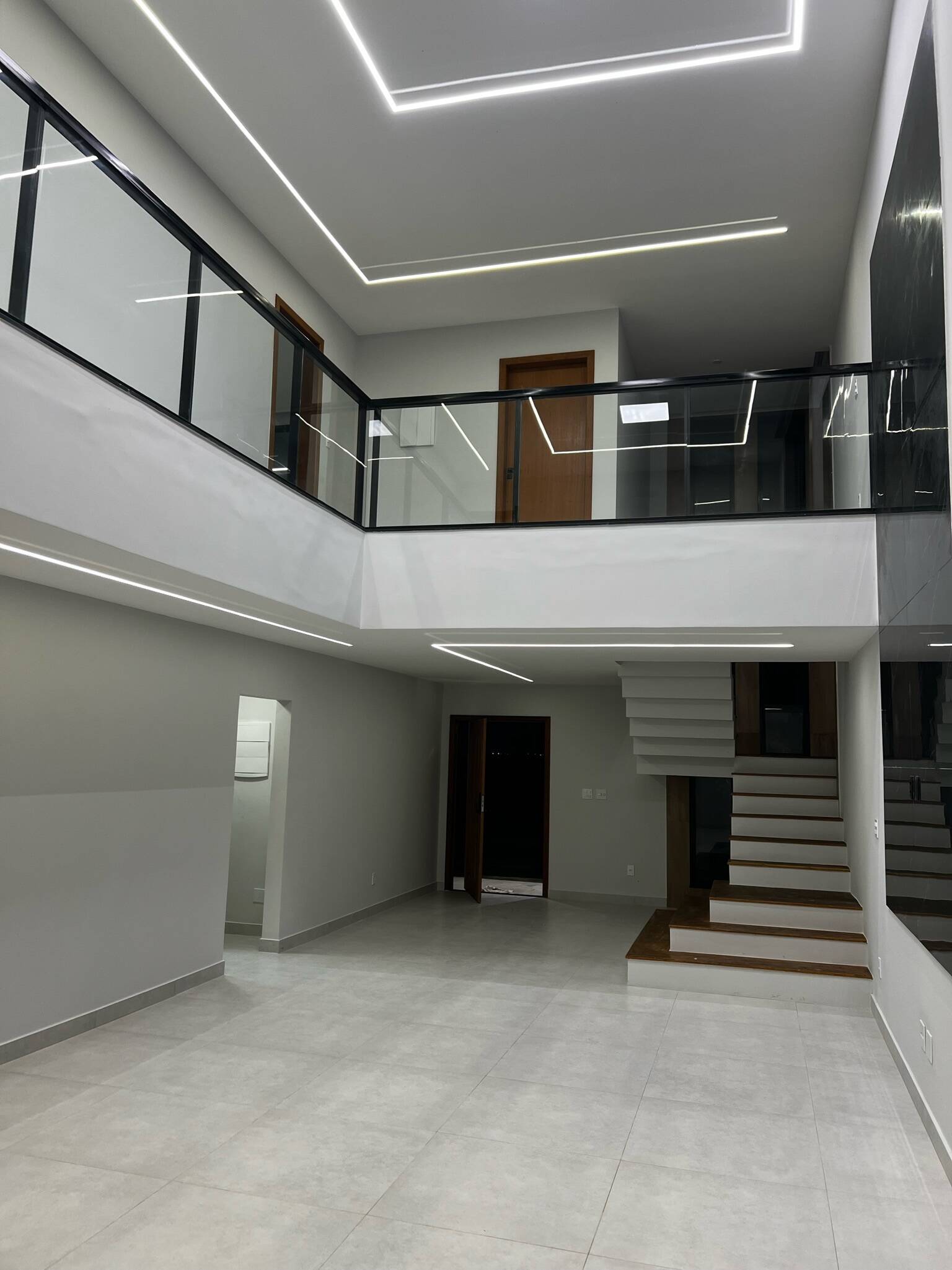 Casa de Condomínio à venda com 4 quartos, 293m² - Foto 7