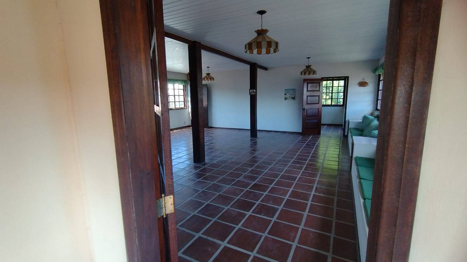 Casa à venda com 4 quartos, 285m² - Foto 9